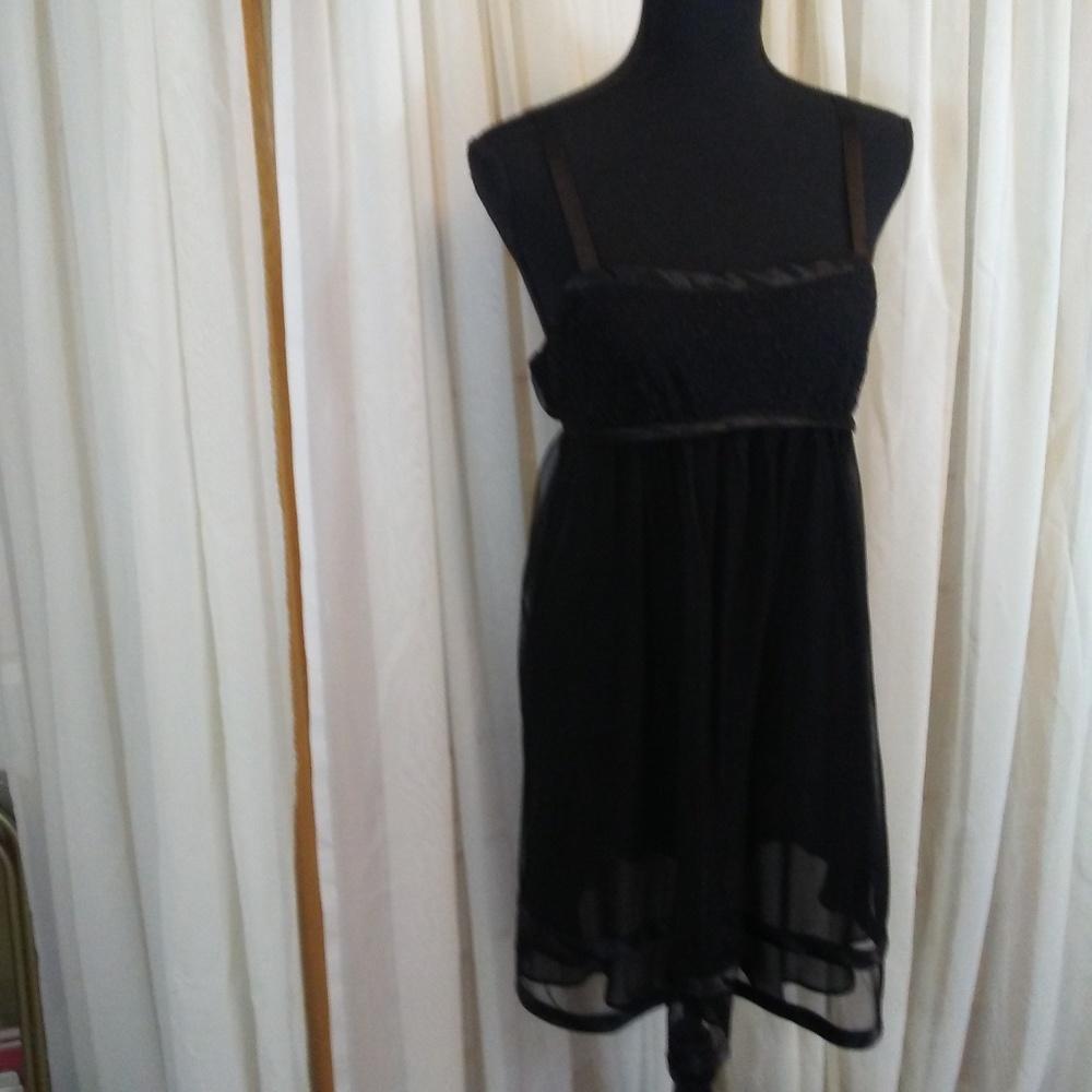 Oscar de la Renta Black Shortie Nightgown